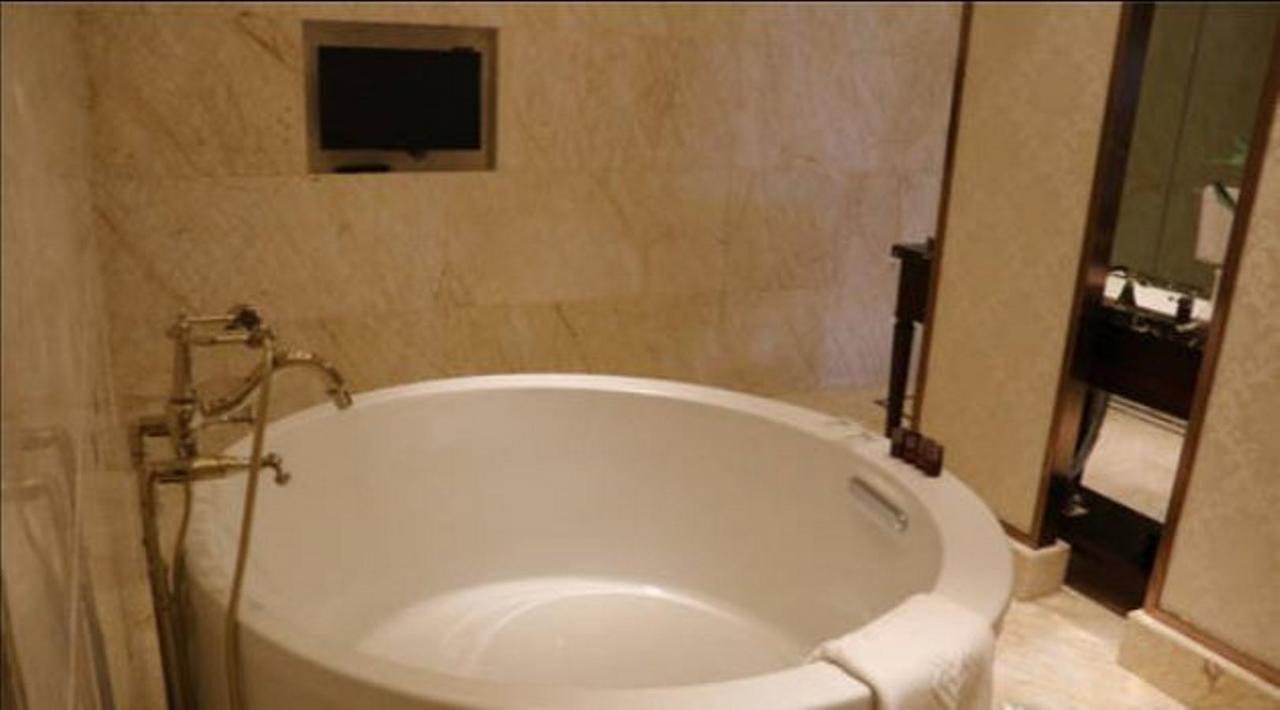 Jinqian Jiahua International Hotel Chishui  Bagian luar foto