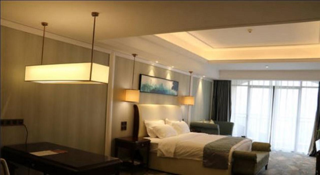 Jinqian Jiahua International Hotel Chishui  Bagian luar foto