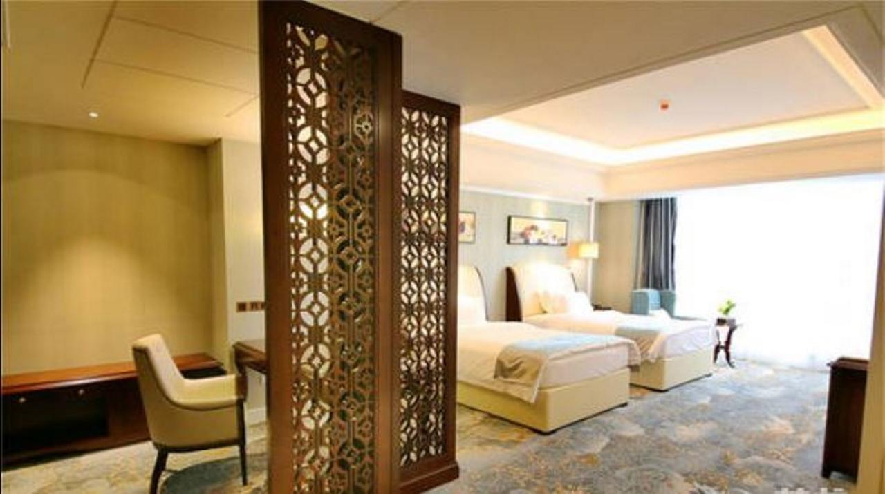 Jinqian Jiahua International Hotel Chishui  Bagian luar foto